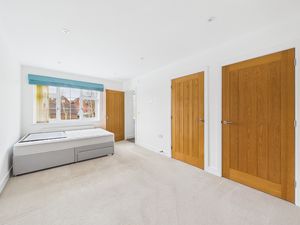 Photo 5- click for photo gallery